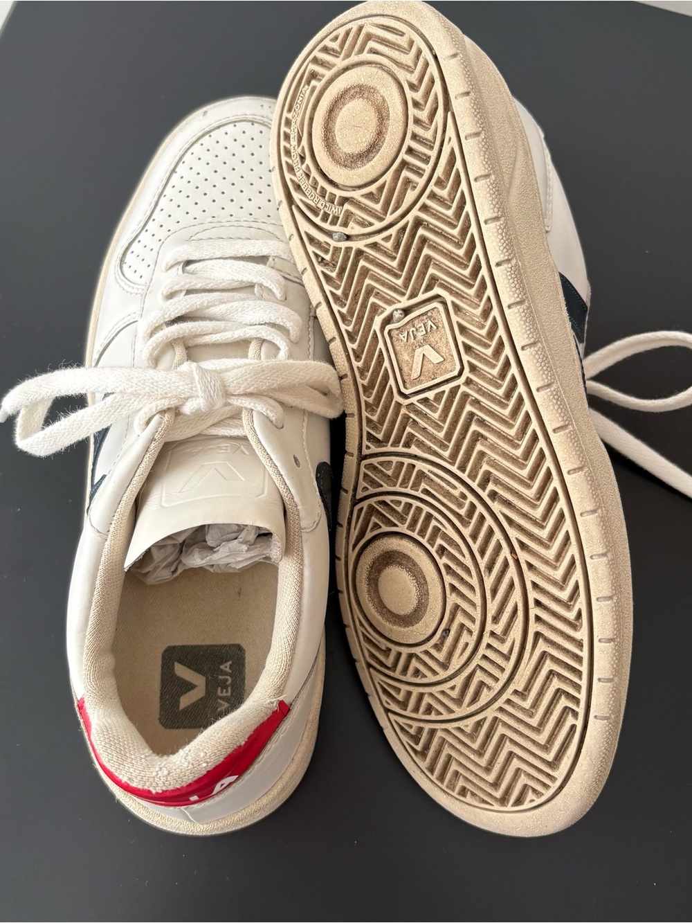 Veja V-10 Sneaker in White, 7 π€β₯οΈ - Picture 6 of 7